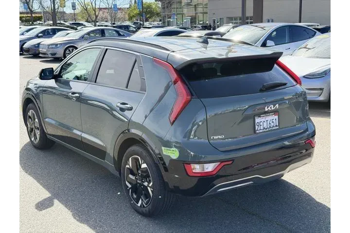 $17992 : Kia Niro EV 2023 Wind 4dr Cr image 9