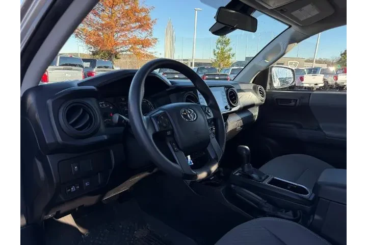 $37884 : Toyota Tacoma 2023 4x4 TRD P image 10