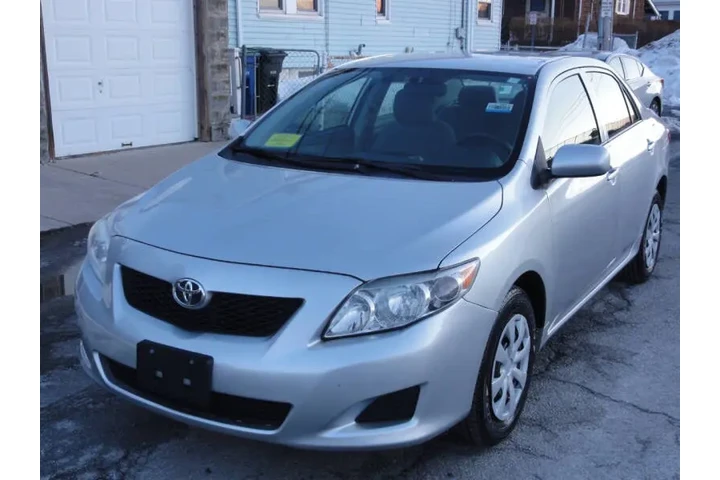 $7950 : 2010 Corolla LE image 2