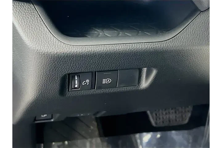 $38500 : Toyota RAV4 Hybrid 2025 AWD image 10