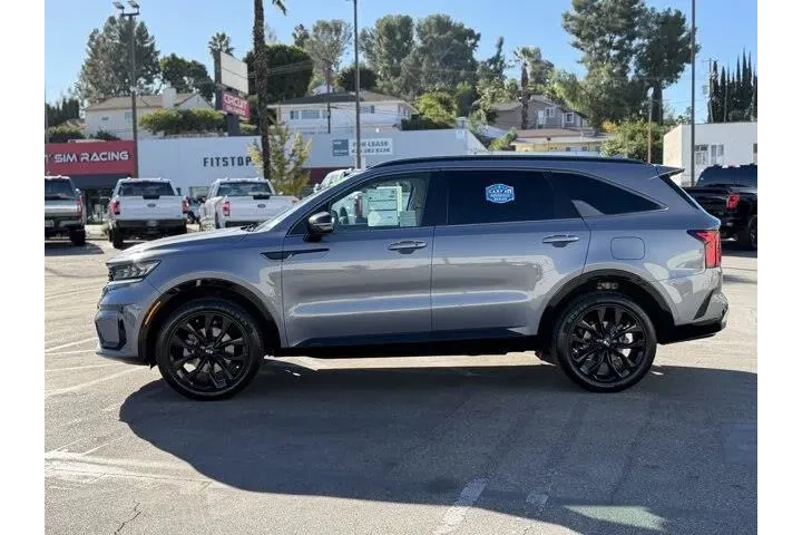 $24495 : Kia Sorento 2021 AWD SX Pres image 5