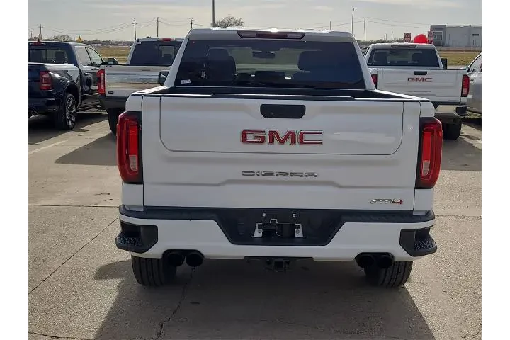 $34547 : GMC Sierra 1500 2021 4x4 AT4 image 4
