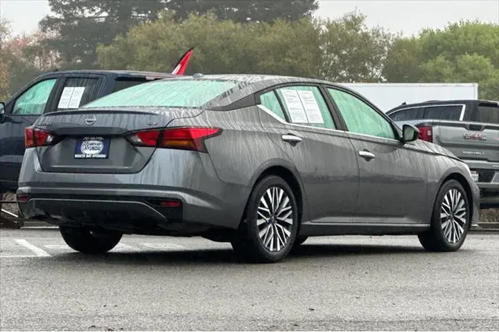 $18890 : Nissan Altima 2024 2.5 SV 4d image 4