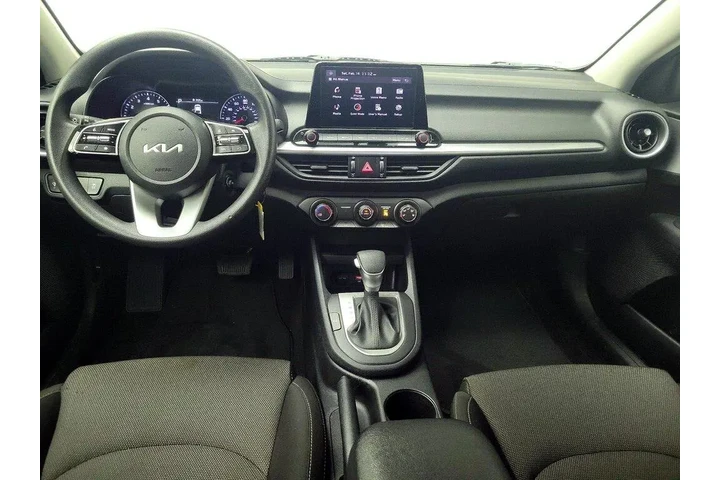 $19998 : Kia Forte 2024 LXS 4dr Sedan image 9