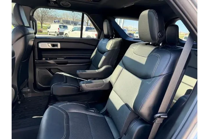 $35988 : Ford Explorer 2020 AWD ST 4d image 6