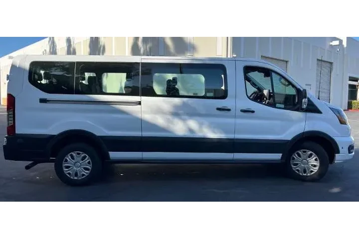 $37800 : Ford Transit 2024 350 XL 3dr image 3