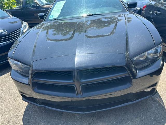 $12995 : Used 2014 Charger 4dr Sdn Pol image 6