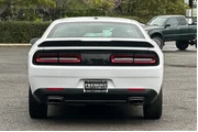 $23487 : Dodge Challenger 2022 SXT 2d thumbnail