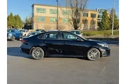 $18977 : Kia Forte 2023 GT-Line 4dr S thumbnail