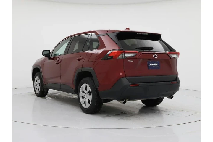 $25998 : Toyota RAV4 2024 LE 4dr SUV image 2