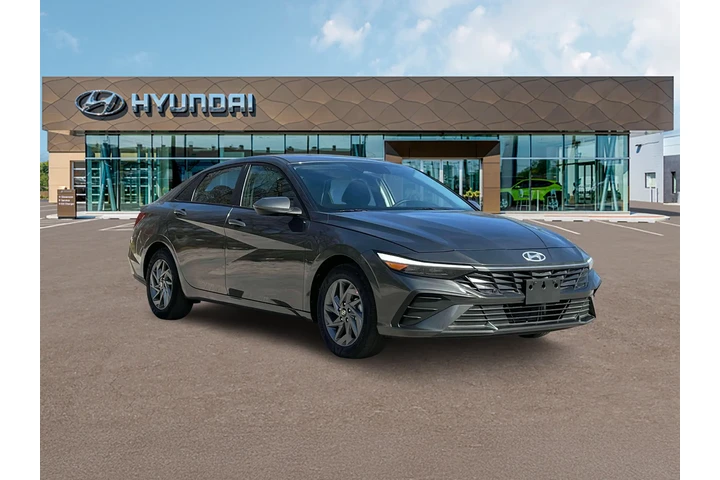 $23459 : Hyundai ELANTRA Hybrid 2025 image 10