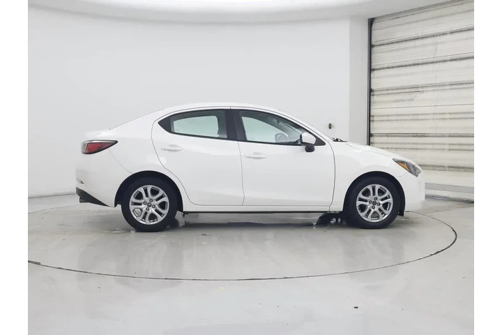 $13599 : Toyota Yaris iA 2017 4dr Sed image 7