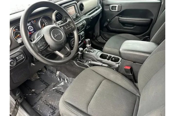 $27905 : Jeep Wrangler Unlimited 2021 image 9