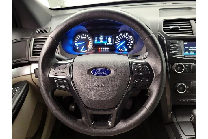 $15998 : Ford Explorer 2018 Base 4dr image 10