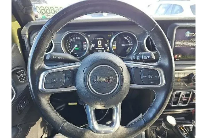 $33980 : Jeep Wrangler 2023 4x4 Sahar image 3