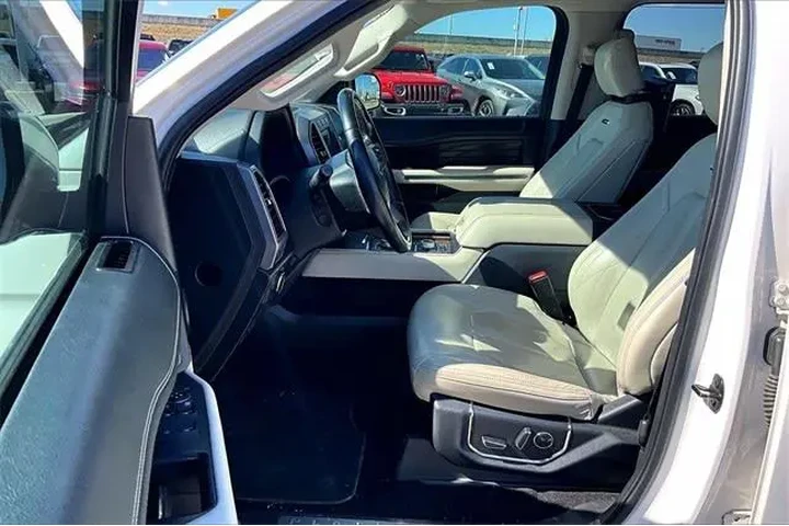 $30669 : Ford Expedition 2019 4x4 Pla image 5