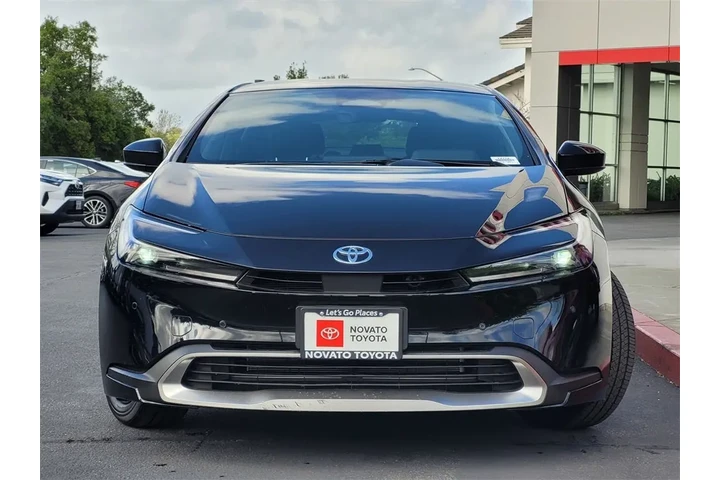 $31899 : Gold Certified2024 Prius Prim image 2