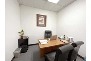 OFICINAS EN SAN YSIDRO!