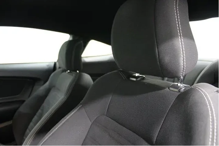 $26988 : Ford Mustang 2017 GT 2dr Fas image 5