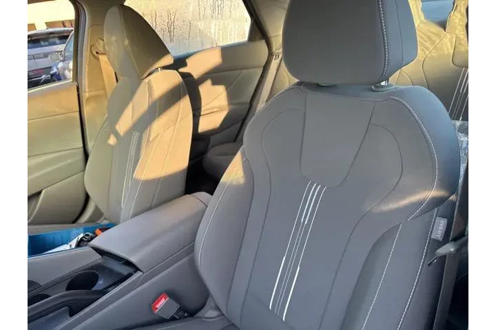 $19900 : Hyundai ELANTRA 2022 SEL 4dr image 6