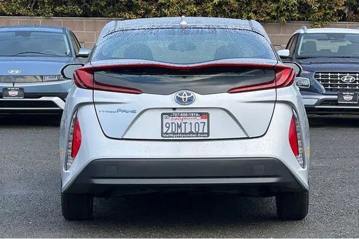 $26690 : Toyota Prius Prime 2022 LE 4 image 7