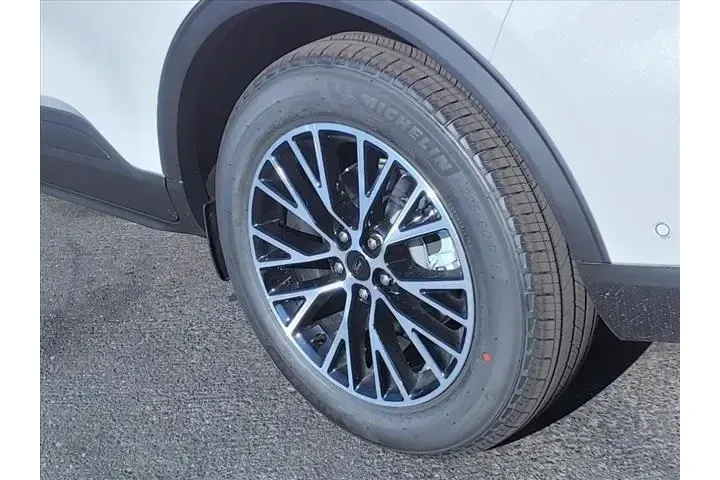 $28999 : Ford Escape Plug-In Hybrid 2 image 5