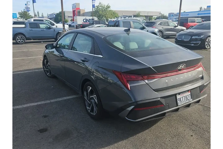 $23000 : Hyundai ELANTRA Hybrid 2024 image 6