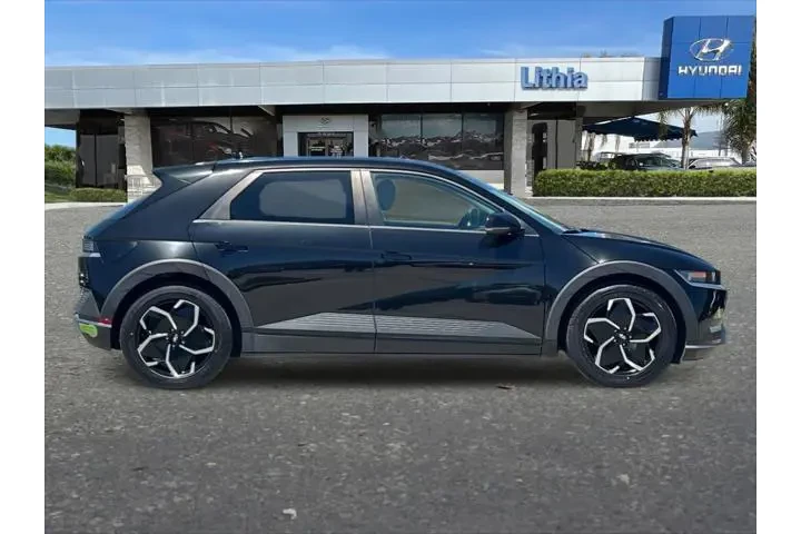 $20899 : Hyundai IONIQ 5 2022 AWD SE image 9