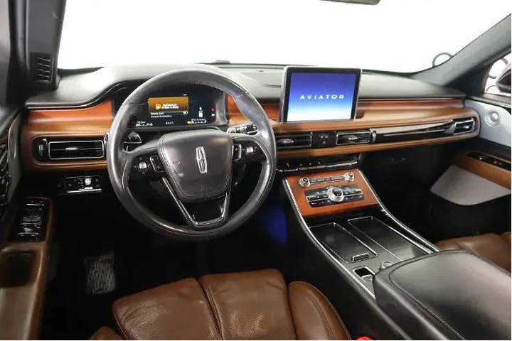 $33995 : Lincoln Aviator 2021 AWD Res image 2