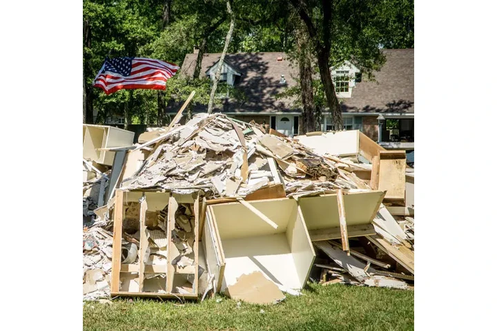 LEPES HAULING DEMOLITION image 2