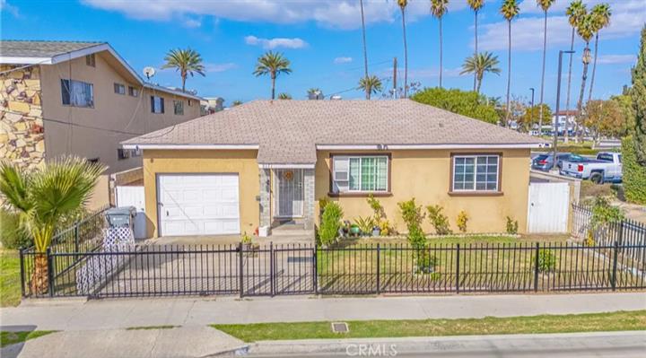 $1950 : CASA: Norton Ave, Lynwood, CA image 1