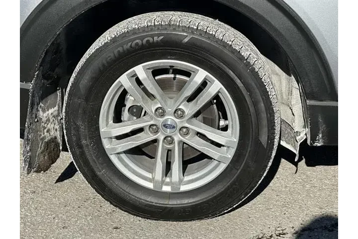 $30494 : Ford Explorer 2023 AWD XLT 4 image 7