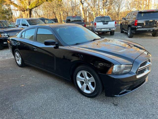 $9999 : 2014 Charger SE image 4