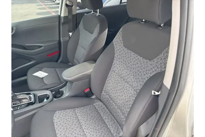 $14995 : Hyundai IONIQ Plug-in Hybrid image 6