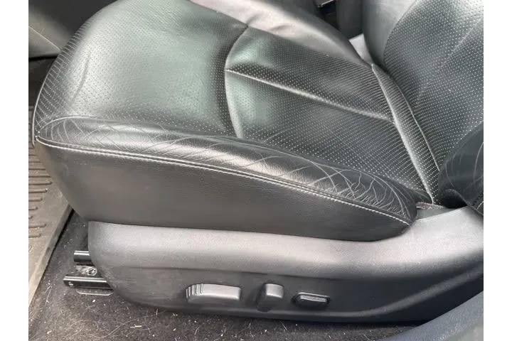 $12992 : Nissan Sentra 2016 S 4dr Sed image 7