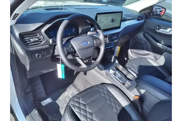 $28999 : Ford Escape Plug-In Hybrid 2 image 8