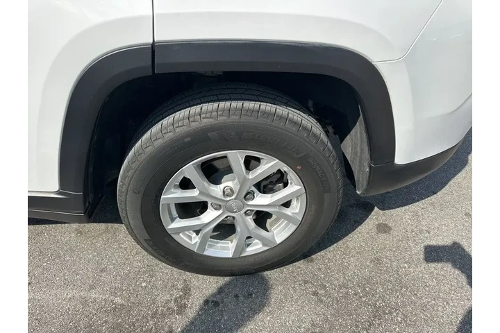 $26785 : Jeep Grand Cherokee 2023 4x4 image 7