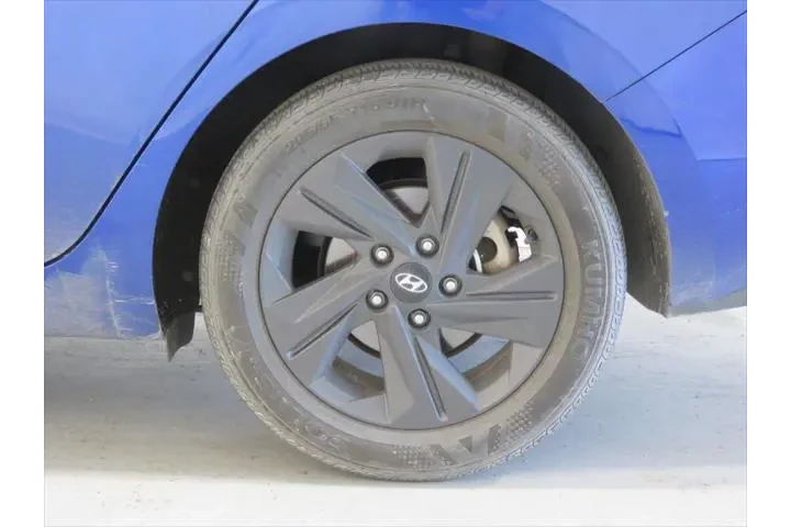 $17990 : Hyundai ELANTRA 2021 SEL 4dr image 9