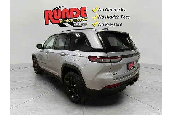 $31641 : Jeep Grand Cherokee 2023 4x4 image 3