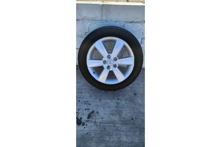 $80 : Vendo llantas de lexus R17 image 1