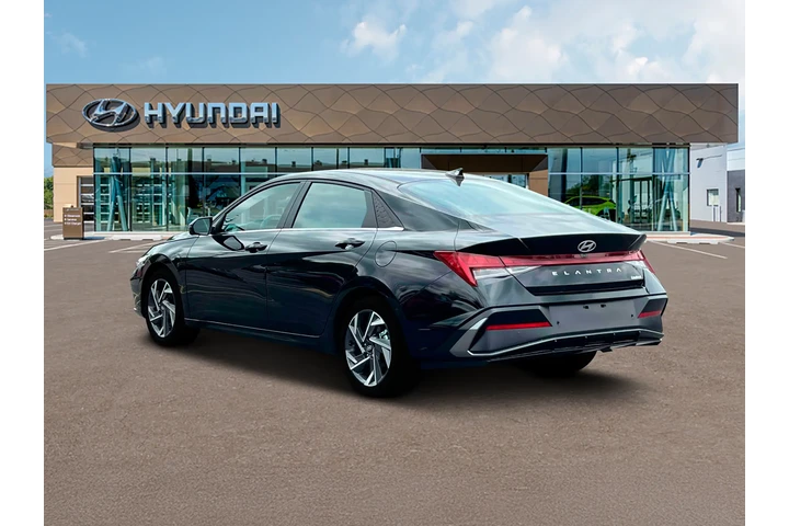 $23700 : Hyundai ELANTRA 2024 Limited image 5