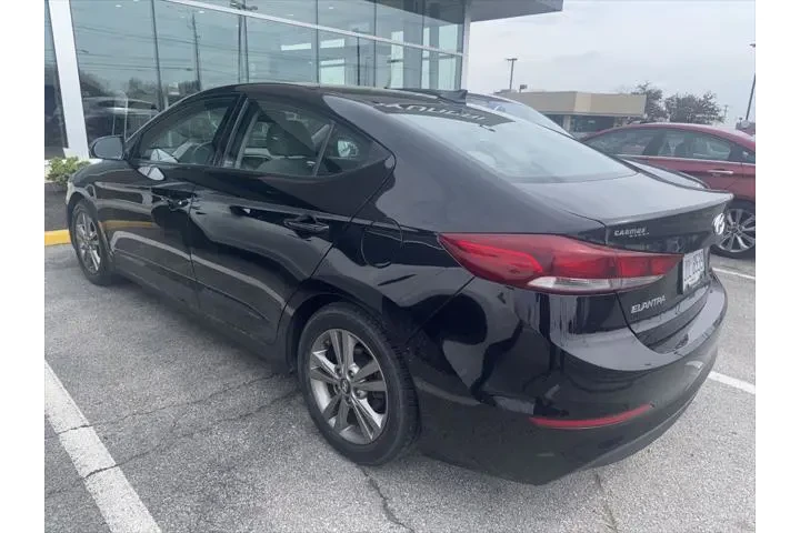 $11977 : Hyundai ELANTRA 2018 Value E image 2