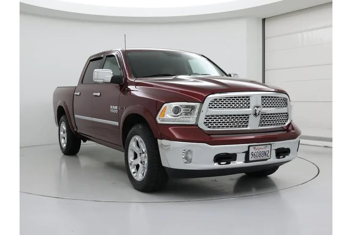 $32998 : Ram 1500 2018 4x4 Laramie 4d image 1