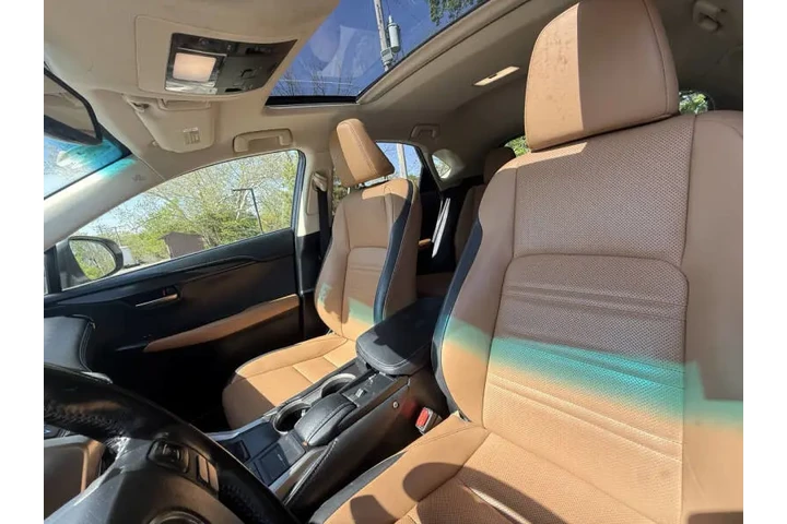 $15999 : 2016 NX 200t image 7