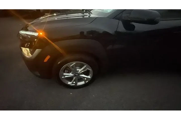 $18861 : Hyundai KONA 2023 AWD SEL 4d image 10