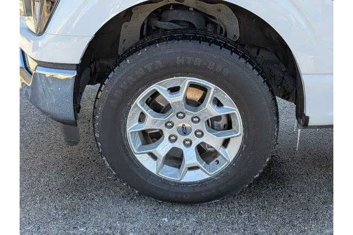 $33997 : Ford F-150 2023 4x4 XLT 4dr image 9