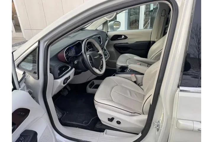 $21992 : Chrysler Pacifica 2019 Limit image 5