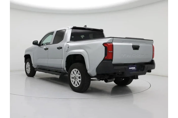 $31998 : Toyota Tacoma 2024 4x2 SR 4d image 2