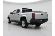 $31998 : Toyota Tacoma 2024 4x2 SR 4d thumbnail