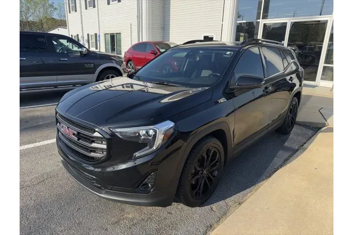 $20611 : GMC Terrain 2021 SLT 4dr SUV image 1